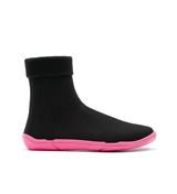 sapatilha com cano alto, cor lisa, quente