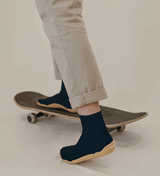 Snuggies Men Cozy Blue Sole Beige